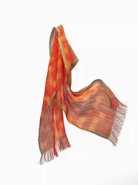 Maja Vogl Papierschal | Foto: Eva Jünger