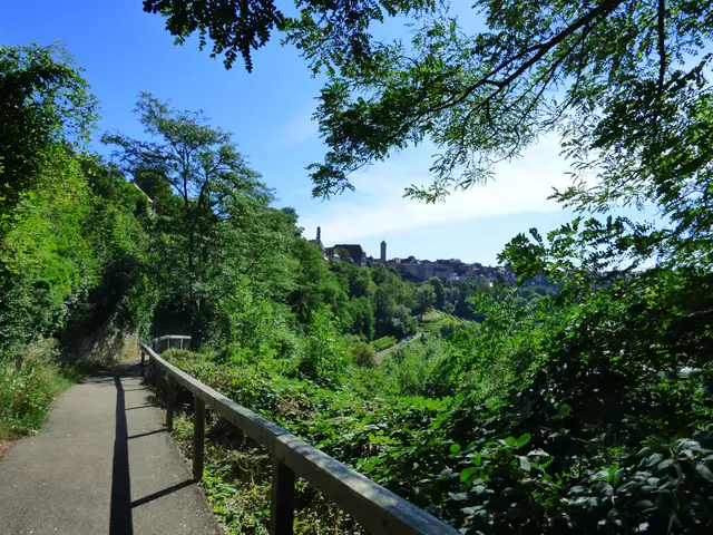 Und nun außen rum wieder zurück in die Altstadt!