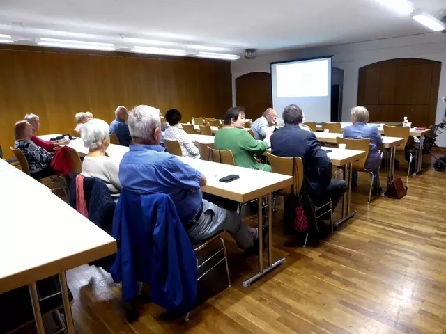   Vortrag im Zeughaus | Foto: alle Maria Gebhard und 1 Foto Klaus Hopp