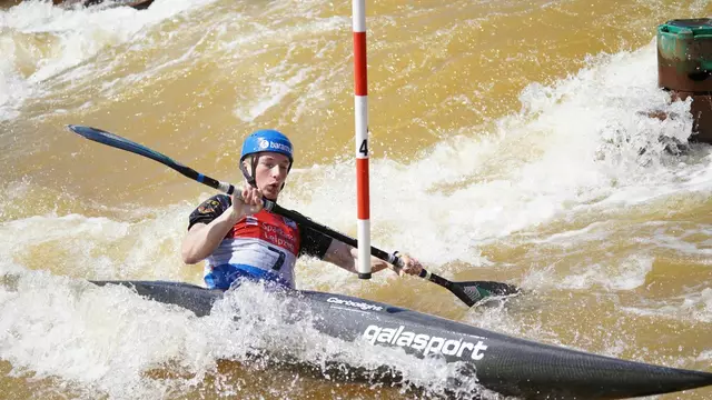 David Becke von den Kanu Schwaben im K 1 bei der U 23 Nationalmannschaft | Foto: alle Michael Neumann und 1 Foto Marianne Stenglein