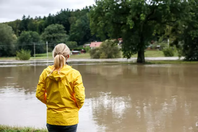 Viele Menschen sind skeptisch, dass sich die Folgen des Klimawandels noch eindämmen lassen. | Foto: Quelle: encierro / stock.adobe.com