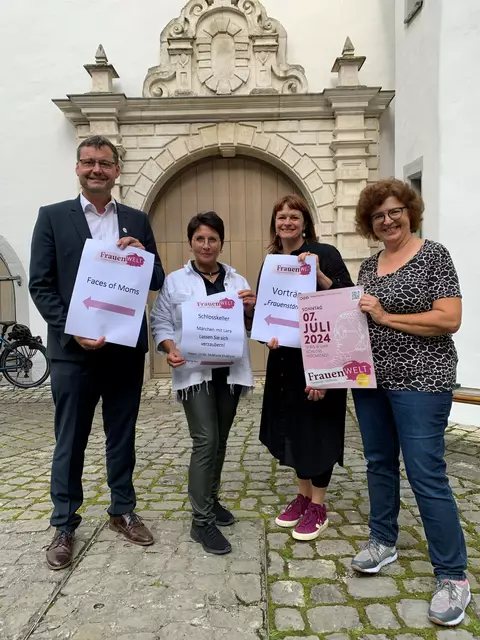 (v.l.) Stephan Karg, Claudia Kohout, Sonja Gastl und Roswitha Riedel | Foto: Kulturforum der Stadt Höchstädt