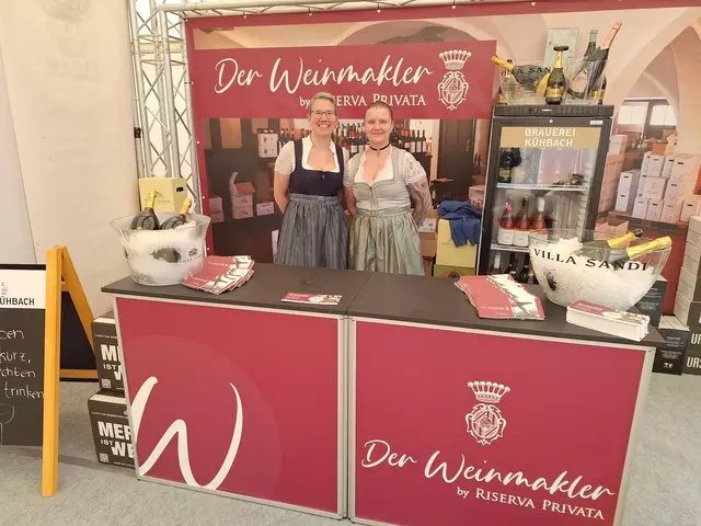 Auch wer sich für Wein interessierte, war am Stand der Brauerei Kühbach an der richtigen Adresse