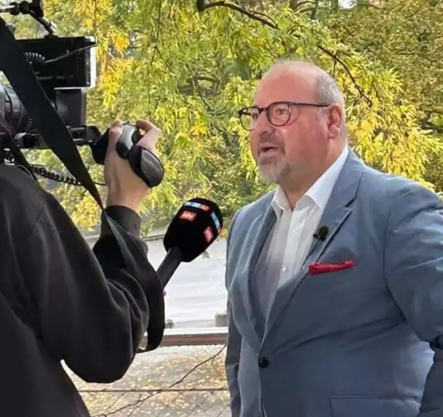 Roberto Campione von der Partei Kölner StadtGesellschaft KSG will mit kreativen Ideen in den Rat der Stadt Köln einziehen | Foto: Frei von Rechten Dritter 