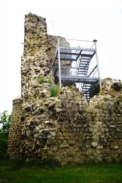 der Turm der Vorburg der Lauenburg