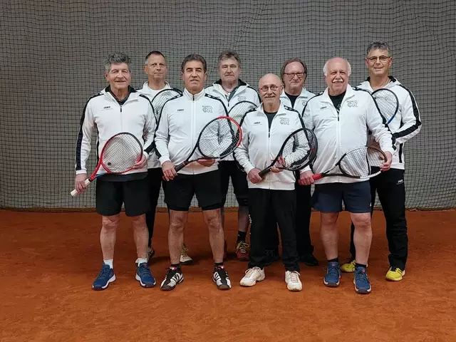 Die erfolgreiche Herren 60 Mannschaft des TCR