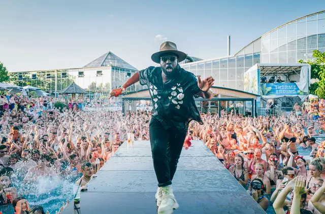 Kelvin Jones bei der Bayern 3 Beachparty in der Therme Erding | Foto: Therme Erding