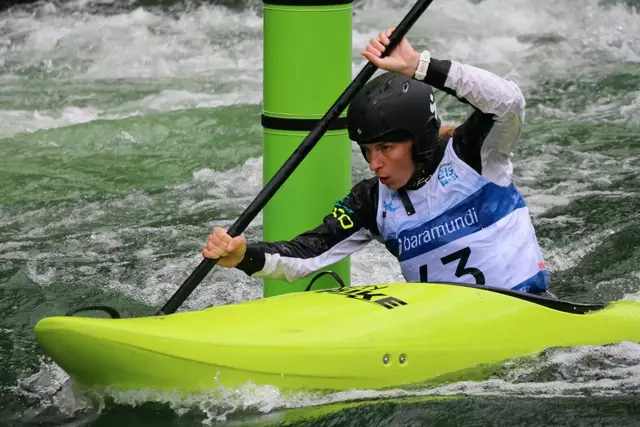 Boot und Spiele auf dem oberen Eiskanal in Augsburg | Foto: Marianne Stenglein