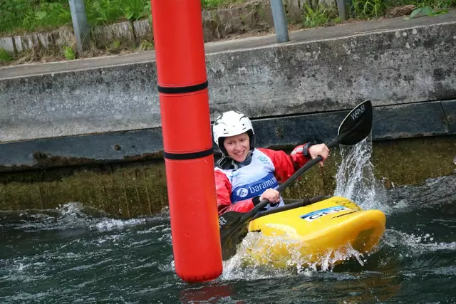 Boot und Spiele auf dem oberen Eiskanal in Augsburg | Foto: Marianne Stenglein