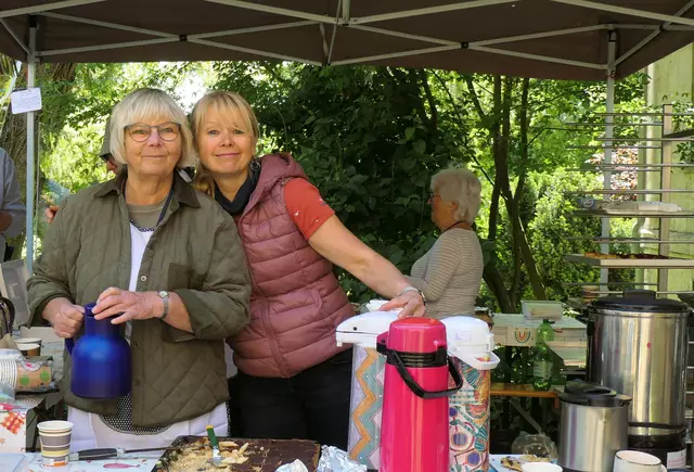 Unsere unermüdlichen "Café-Betreiberinnen".