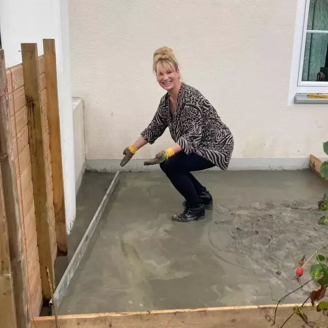 Das Heimwerkern hat Verena Beese von ihrem Vater und von ihrem Opa gelernt, sie packt heute noch Dinge gerne selbst an. | Foto: Verena Beese