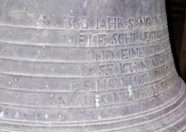 Dodenau : Glocke von 1498 umgegossen im Jahr 1801 