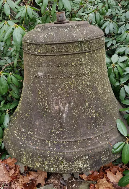 1923
ULRICH &amp; WEULE
APOLDA - BOCKENEM 
Durchmesser     100 cm 
Höhe                    cm
Gewicht            600 kg
g`