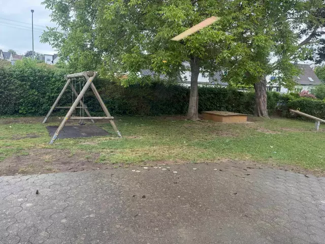 Der Garten der "Hausmeisterwohnung" bietet viel Platz zum Toben. | Foto: OGTS