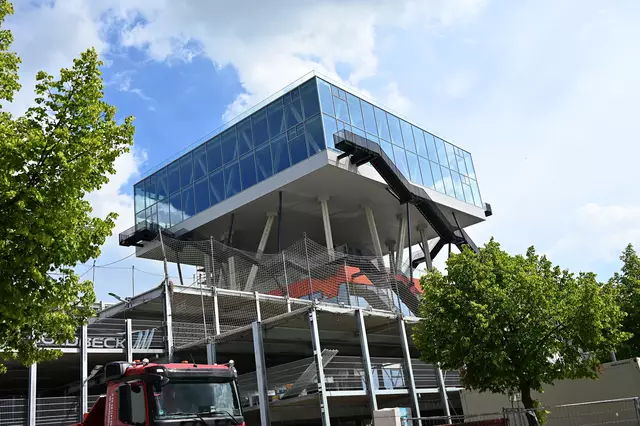 Der Holländische Pavillon wird umgebaut