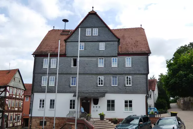 Das Rathaus von 1680 am Marktplatz.
