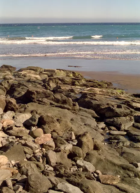 Oder der Fotograf geht in die Knie. Bei den modernen Kameras mit Klapp-Display auch für nicht mehr ganz so bewegliche Urlauber kein großes Problem mehr.