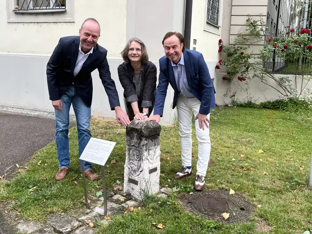 Grenzstein Wollbach | Foto: Bernhard Weißenböck