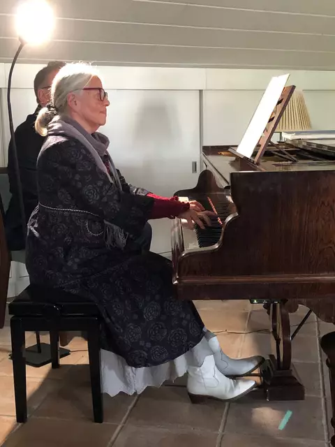 Foto: Die Pianistin Ruth Möbius entführte in die musikalische Welt eines Ludwig van Beethoven. 