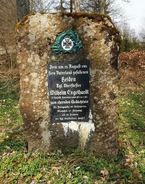 Gedenkstein des Kgl. Oberförster Wilhelm Engelhardt aus Hatzfeld