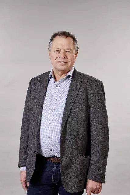 Der Elektromeister Franz Stepan der Referent des Vortrags " Gefahren des elektrischen Stroms".