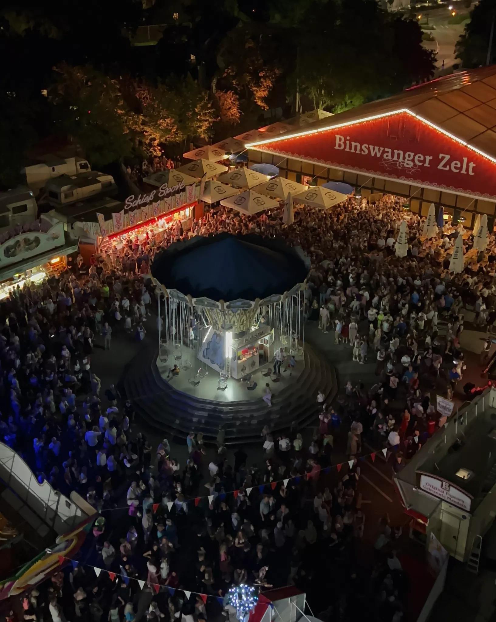 Altbewhrtes trifft auf neue Attraktionen: Friedberger Volksfest 2025: Vom  01. bis 10. August verwandelt sich der Festplatz erneut in Friedbergs  buntestes Spektakel - Friedberg