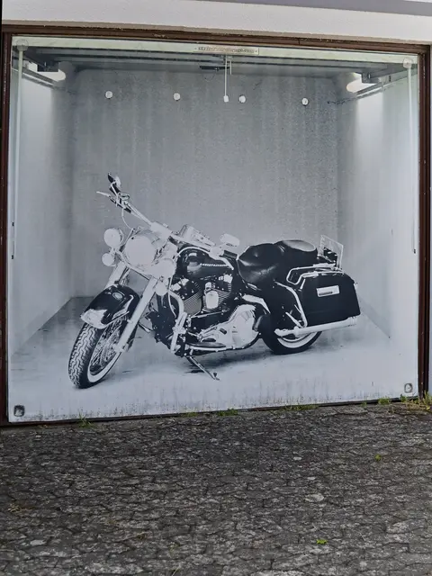 Mopeds brauchen auch einen Platz.