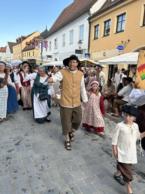Der Gospelchor Cocolores beim Einzug