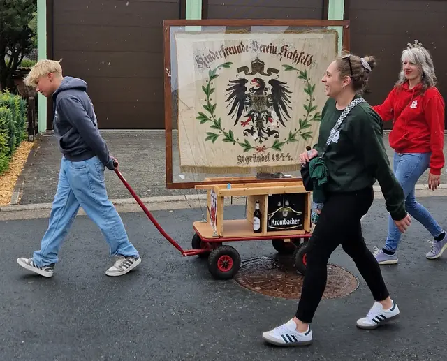 Vereinsfahne von 1844 der Kinderfreunde- Vereins Hatzfeld