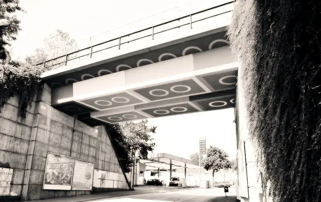 Nicole - 1 Punkt -  Lego Brücke in Wuppertal