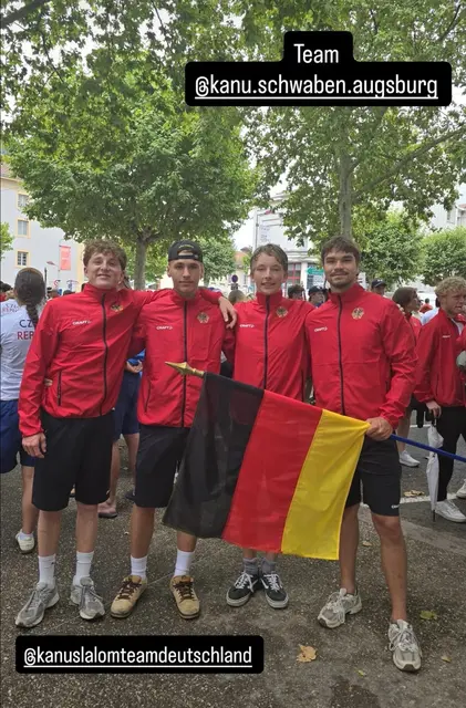 die vier Kanu Schwaben bei der Juniorenund U 23 WM in Foix- von links Paul Lehner-Kalle Neumann-Daavid Becke-Philipp Süß | Foto: Michael Lehner (5) und Franz Anton (3)