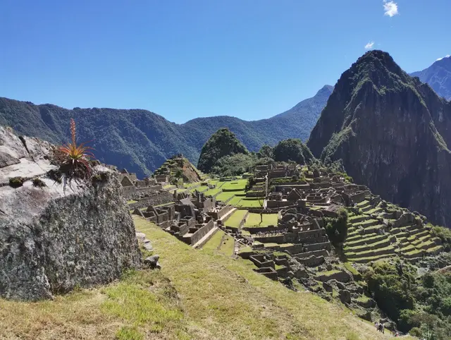  Machu Picchu.
