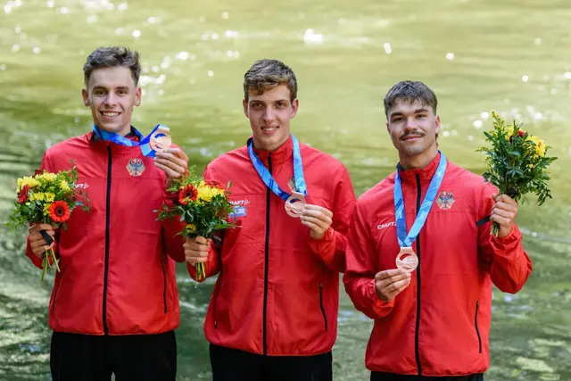WM Bronze für Philipp Süß (Kanu Schwaben), Konrad Ginzel (Leipzig) und Benjamin Kies (Halle). | Foto: Text und Fotos Philipp Reichenbach / DKV