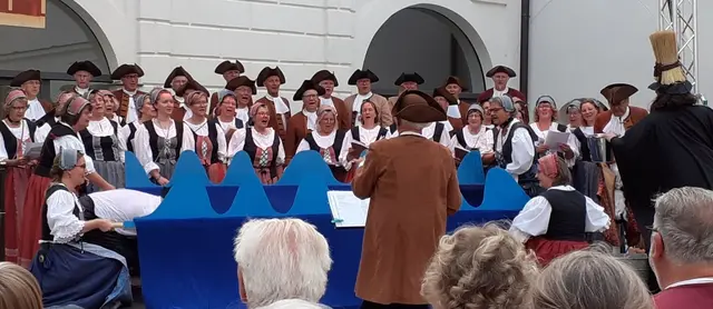 Bilderrätsel: Das Wasser steigt, die Wellen toben. Wo steckt der Zauberlehrling? | Foto: Kammerchor Friedberg