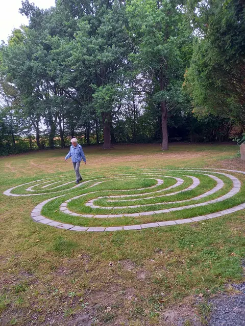 Das Labyrinth am Wehweg nahe Katholischer Kirche Wennigsen
Platz der Steine | Foto: Labyrinth Wennigsen