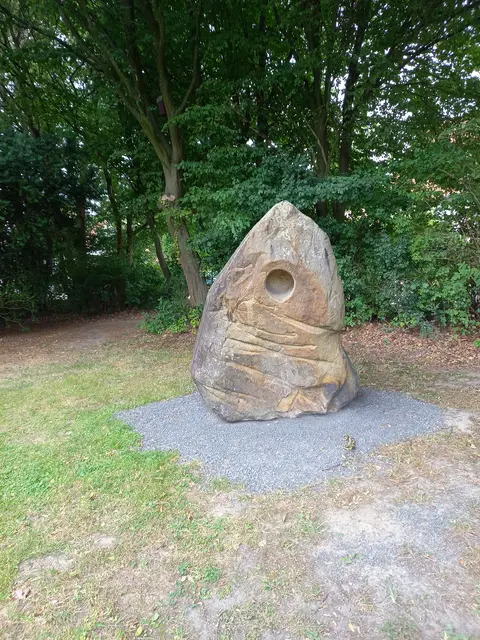 Horchstein mit Labyrinth in Wennigsen
Platz der Steine | Foto: Labyrinth Wennigsen