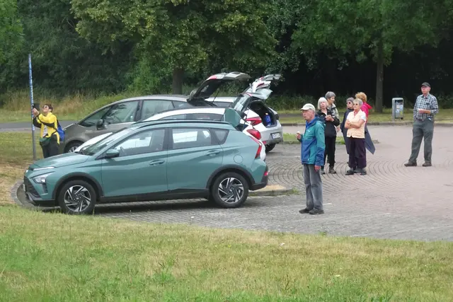 am Parkplatz Osterteich