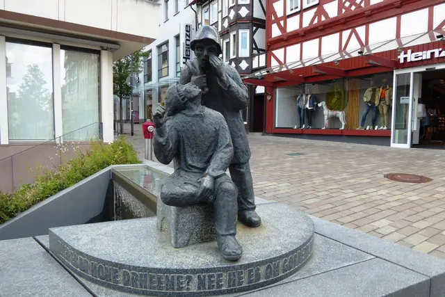 Der Iller-und-Mones-Platz an der Fußgängerzone.