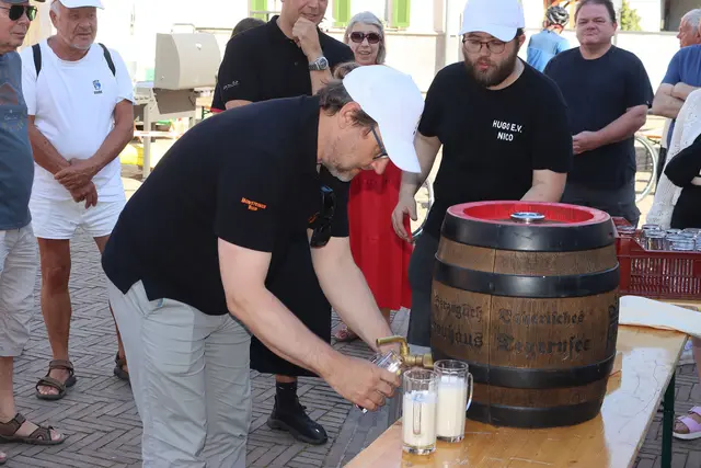 Freibier beim Hugenottenmarkt