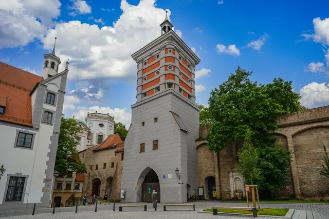 Rotes Tor Augsburg | Foto: modernmovie, Adobe Stock
