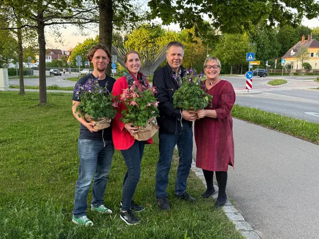 Der neue Ortsvorstand der Friedberger Grünen, v.l.n.r.: Stefan Meir (Schriftführer), Bea Stamp (Sprecherin), Gerhard Frick (Sprecher), Claudia Eser-Schuberth (Beisitzerin) | Foto: Bea Stamp