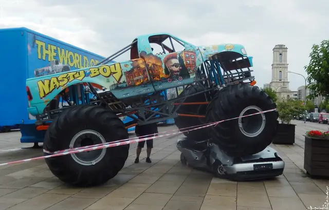 rechts im Hintergrund der Garnisonkirchturm | Foto: JK