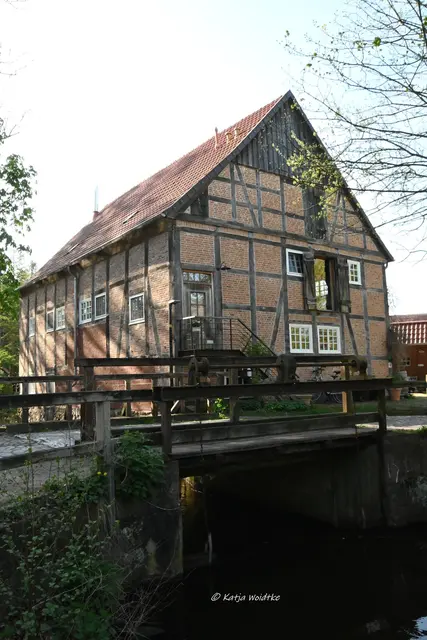 Mühlenmontag (Foto: Katja Woidtke)

In der alten Wassermühle Fischerhude befindet sich heute u.a. eine Ferienwohnung | Foto: Katja Woidtke