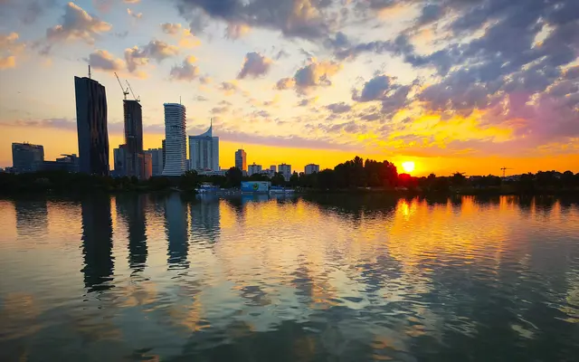 Was für ein Willkommen! Sonnenaufgang über Wien | Foto: Shima Mahi