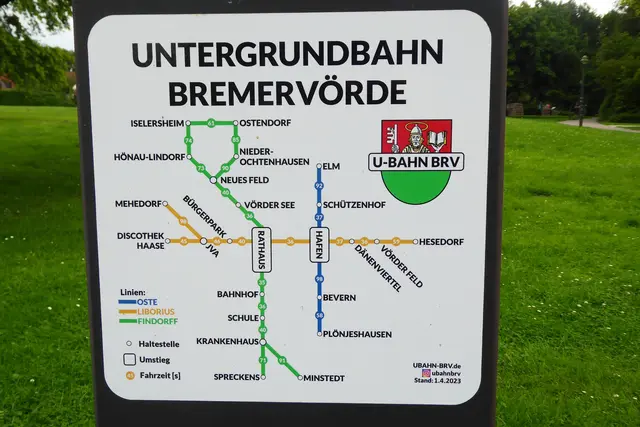 Orientierungsplan auf der Stele am Vörder See.