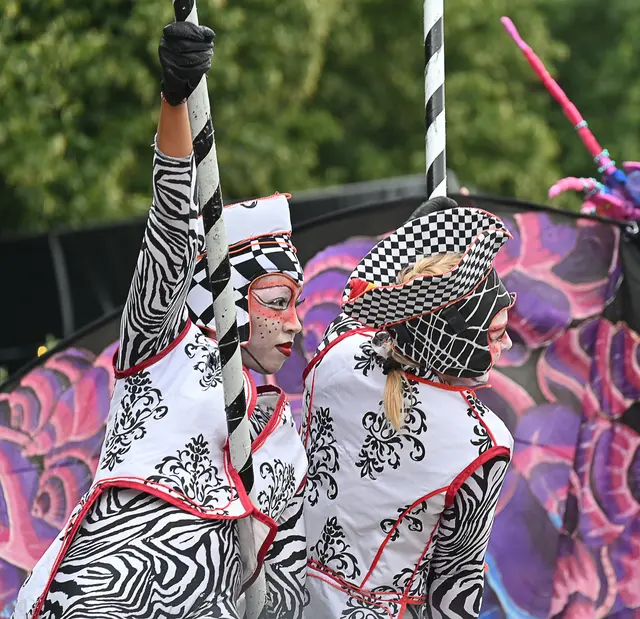 Farbenfrohe Eröffnung des Maschseefestes 2025