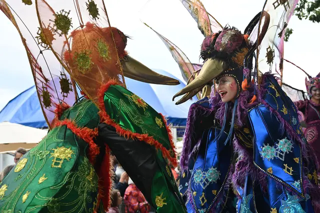 Farbenfrohe Eröffnung des Maschseefestes 2025