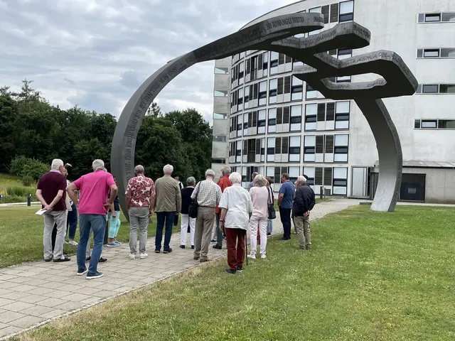 Besucher beim Tor des Windes | Foto: Georg Eberhardt