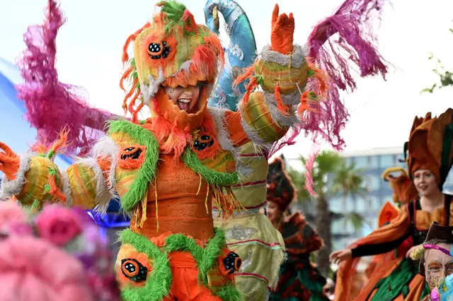 Farbenfrohe Eröffnung des Maschseefestes 2025