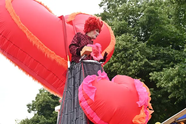 Farbenfrohe Eröffnung des Maschseefestes 2025